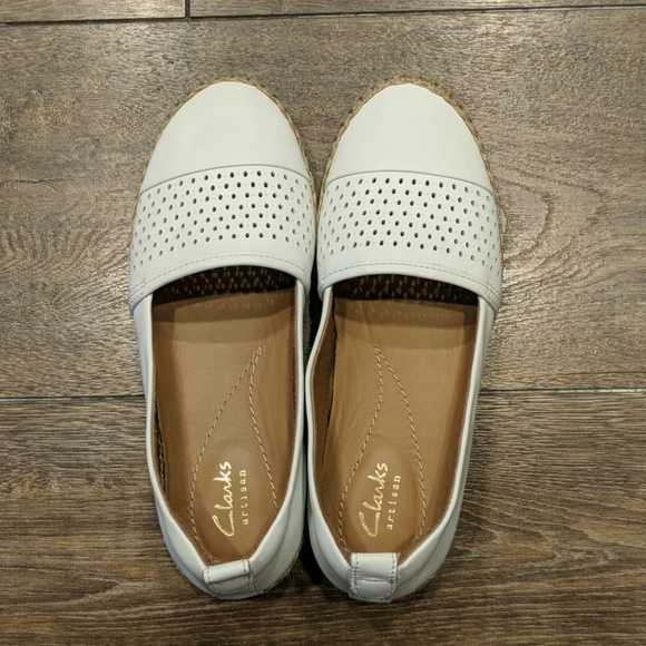clarks white flats